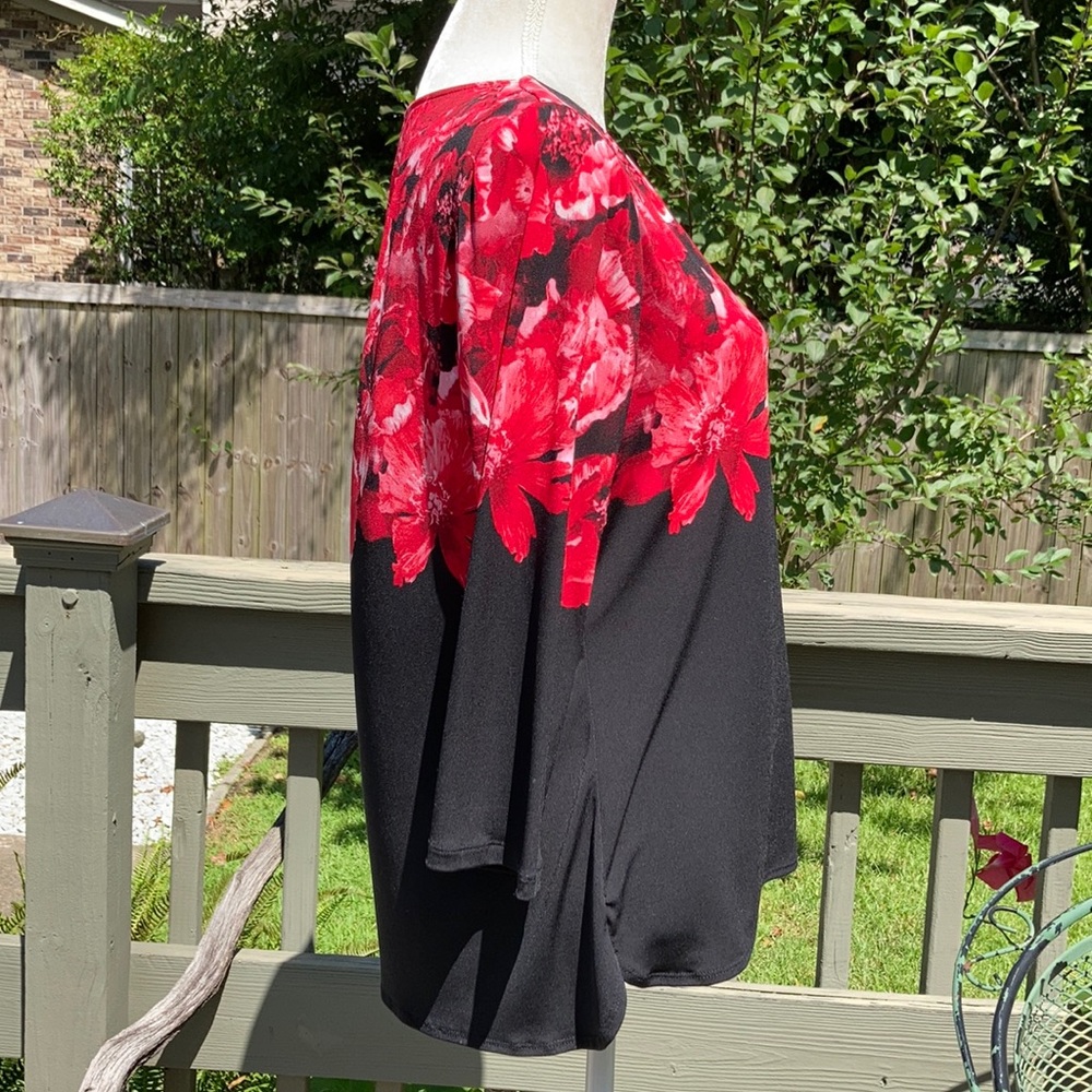 2 Fancy Calvin K Tops - Picture 12 of 16